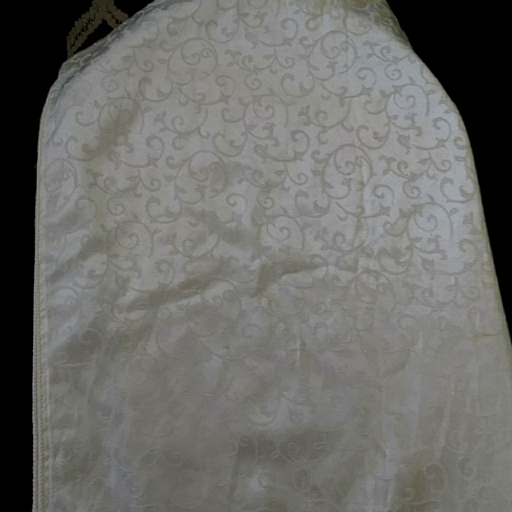 Lenox huge table runner
